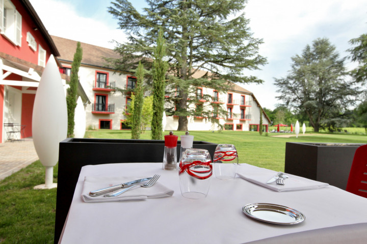 Restaurant Les Maritonnes Rouge & Blanc à Romanèche-Thorins
